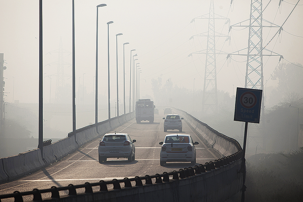 With AQI at 231, Delhi’s air quality turns ‘poor’; city temperature drops below seasonal average