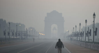 Dense fog shrouds Delhi; air quality remains ‘severe’