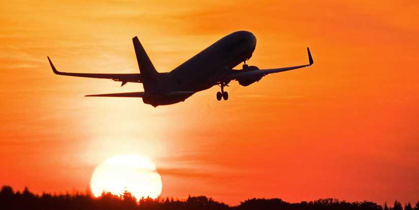 Extend ban on UK flights till Jan 31: Kejriwal