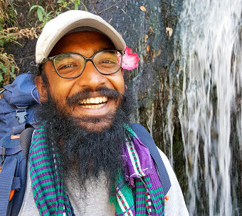 Along river banks: this environmentalist walks to document lives