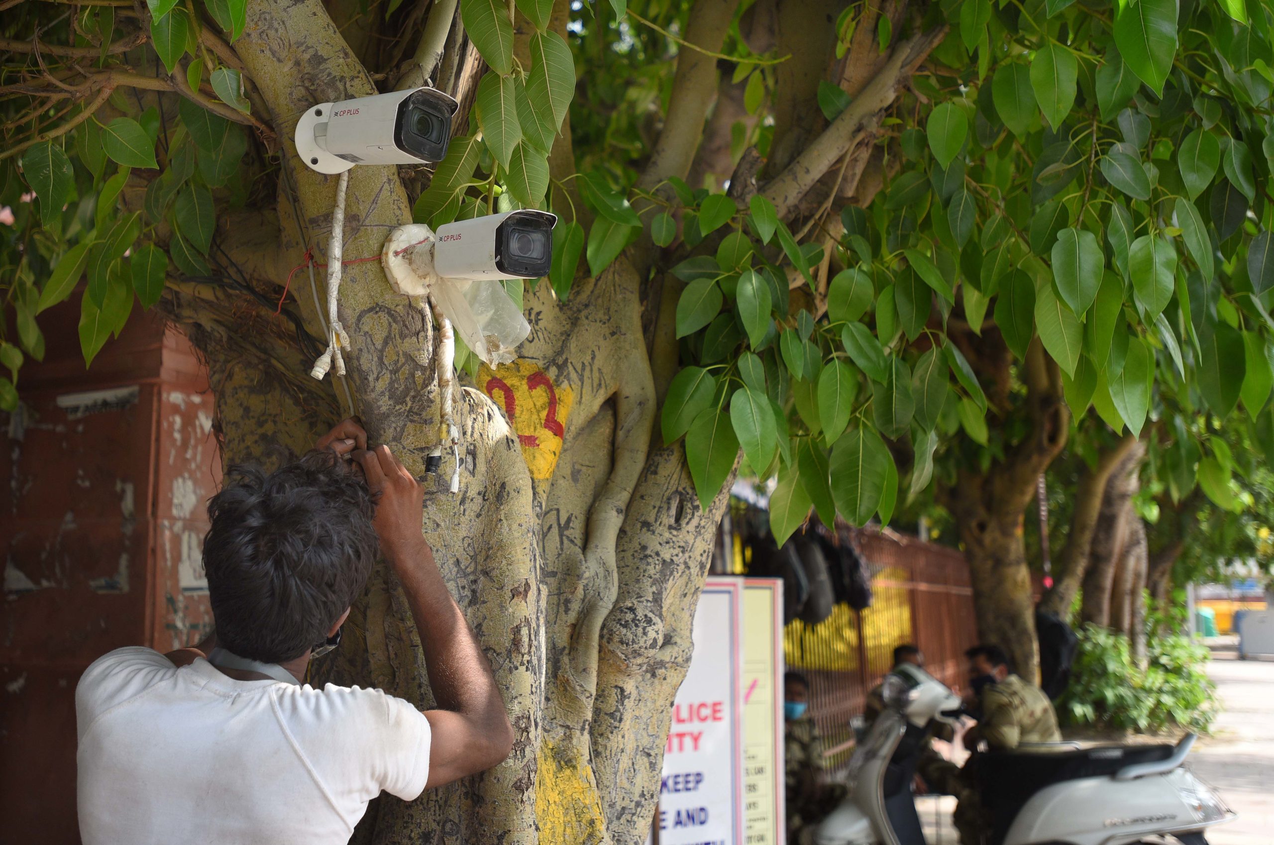 Delhi ahead of NY, London in terms of CCTV cameras installed per sq. mile: Kejriwal