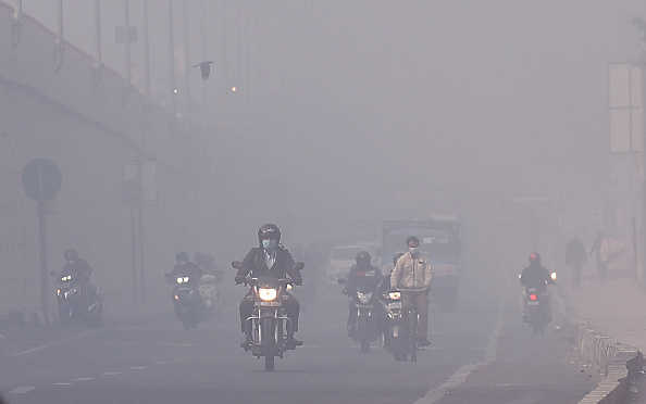 Unfavourable weather conditions drive up air pollution levels in Delhi