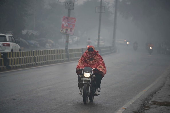 With minimum temp of 13.5 degrees Celsius, light rain likely in Delhi
