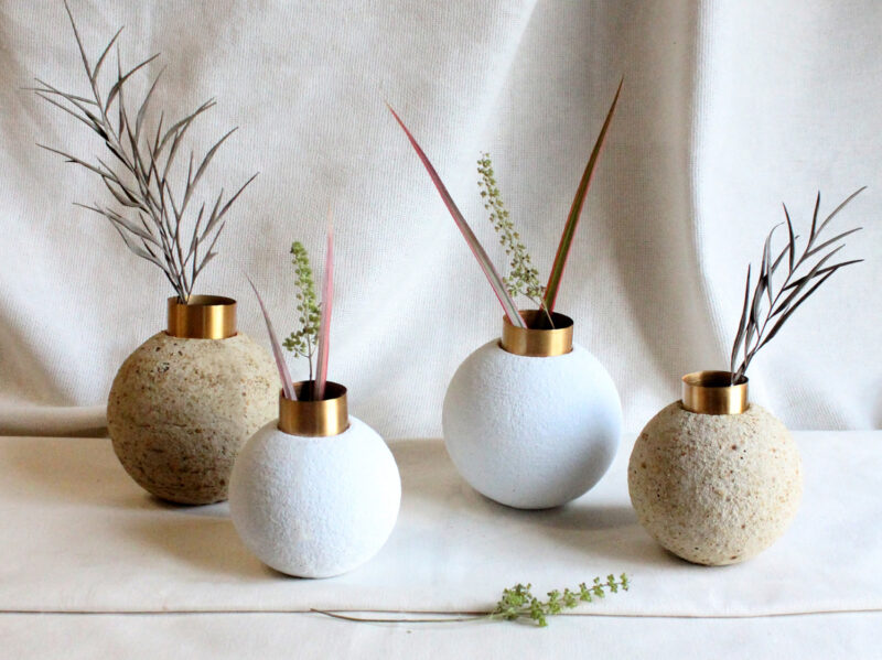 MINIMALIST TOUCH: Beautiful flower pots made from the eggshell powder