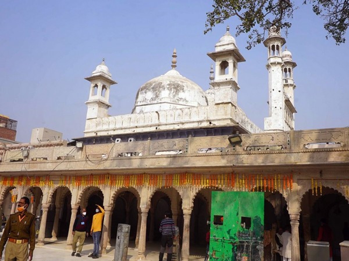 Gyanvapi mosque case maintainable, says Varanasi court, rejects plea of Muslim side