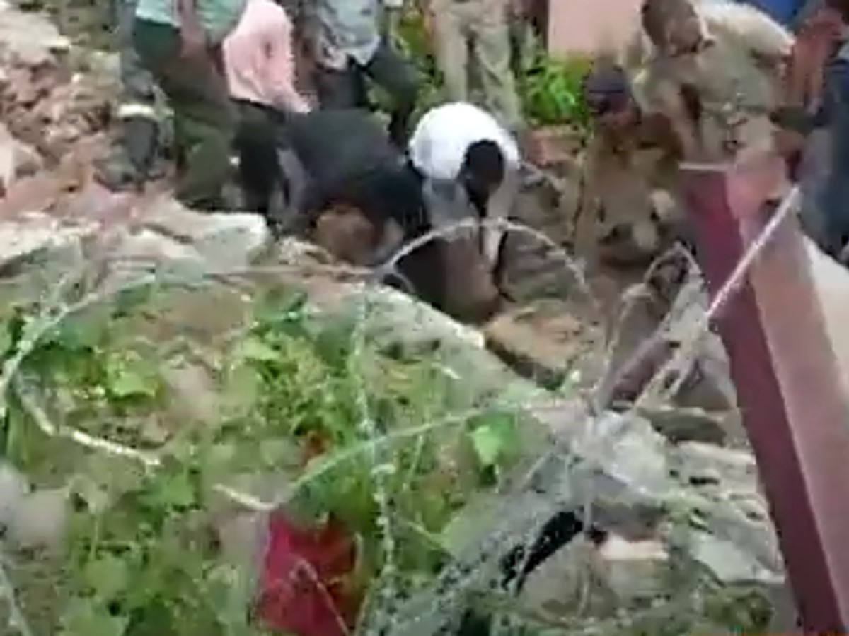 4 labourers buried under rubble as wall collapses in Noida’s Jal Vayu Vihar