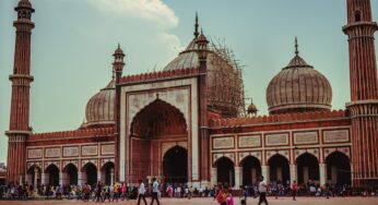 Entry of ‘girls’ banned from Delhi’s Jama Masjid, Shahi Imam clarifies not for those who visit the mosque to offer prayers