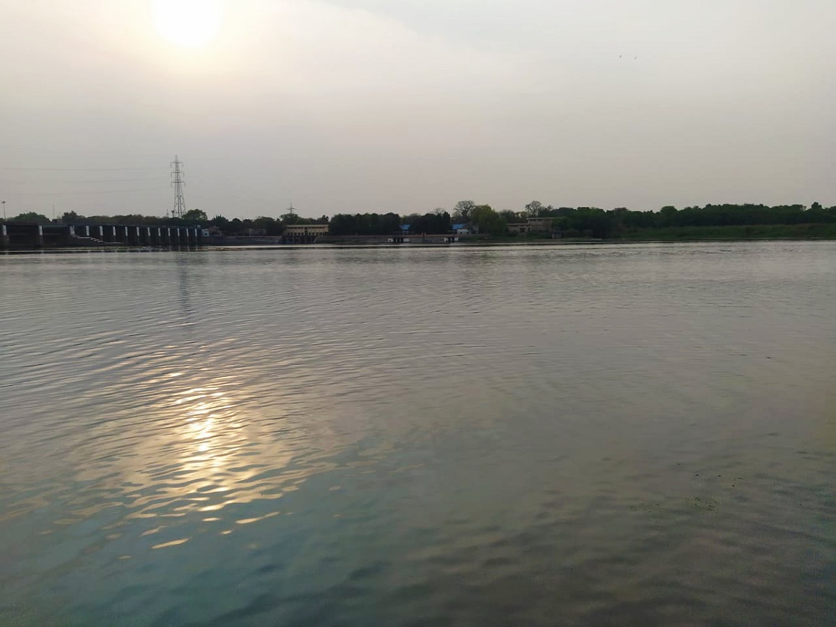 Yamuna river’s water level declines but remains above danger mark