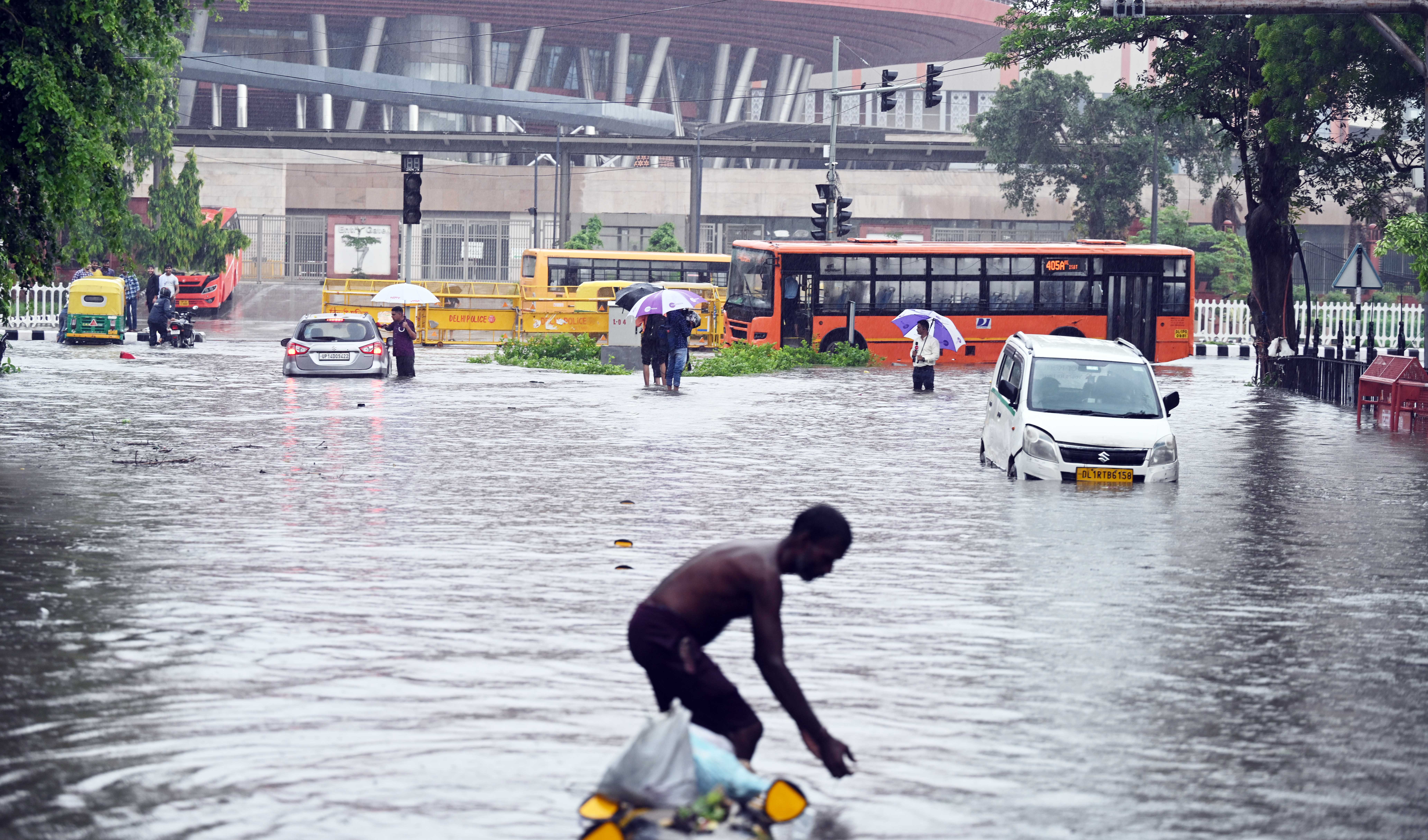 Heavy rain lashes parts of Delhi, IMD predicts more showers