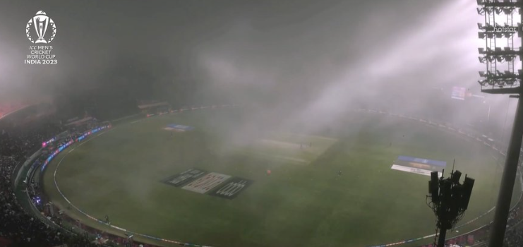Mist holds up India-New Zealand match