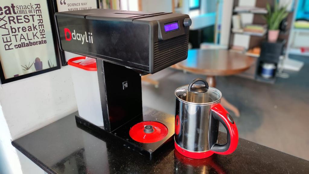 Daylii – An autonomous tea machine for the Railways