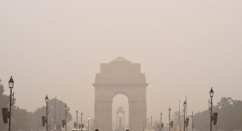 Delhi’s minimum temperature settles at 4.3 degrees Celsius, air quality “severe”