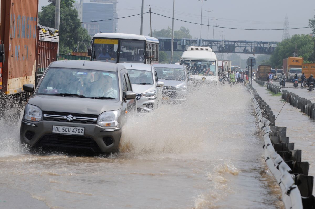Delhi Weather: Rain causes traffic disruptions in several areas