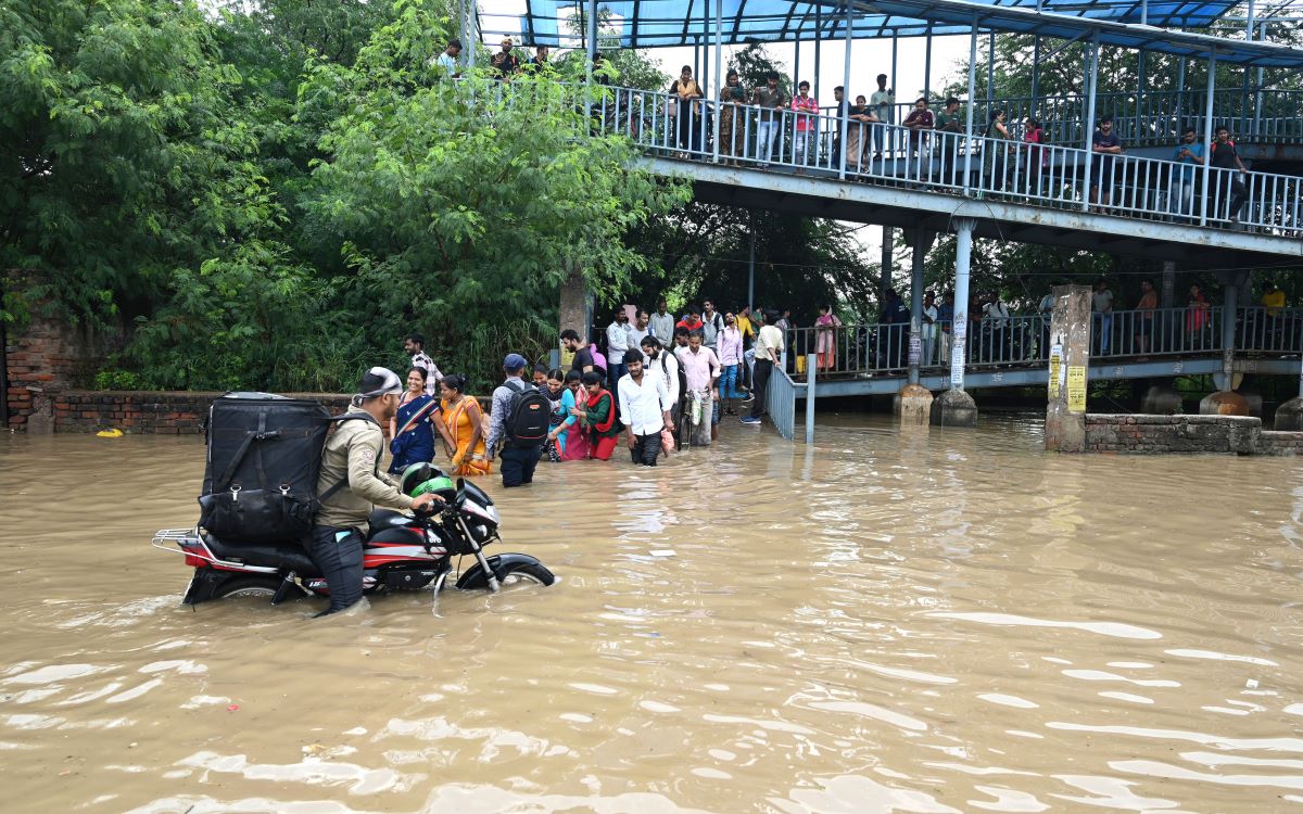 Rs 10 lakh compensation for kin of those who drowned due to heavy rain: Delhi govt