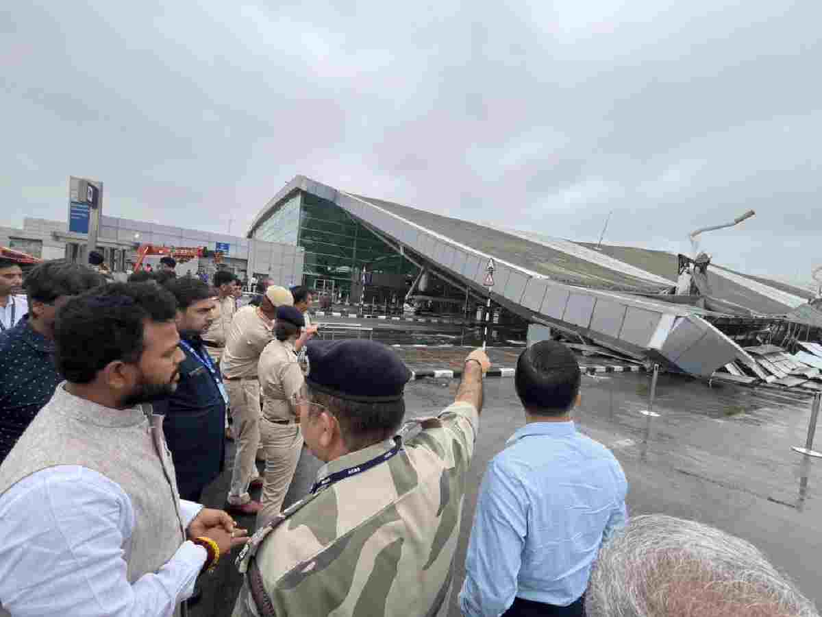 Delhi airport T-1 stops operations after roof collapses, cab driver dead, 6 injured