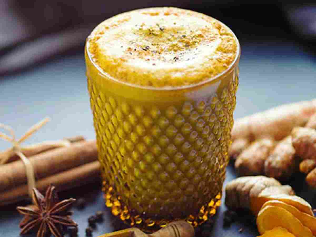 Ajwain Haldi Doodh: This golden turmeric milk soothes with warmth and boosts immunity, offering nutrients like protein and calcium perfect for chilly weather