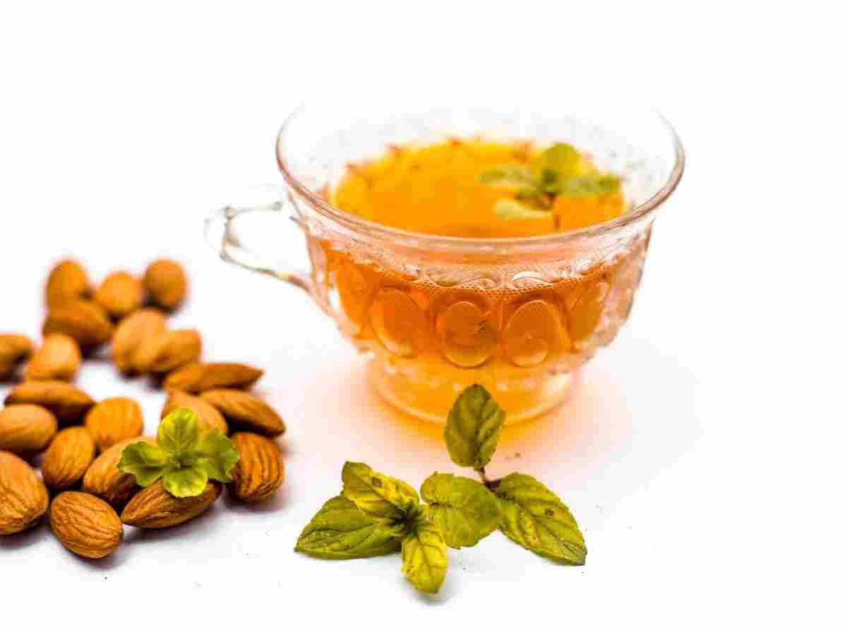 Badam Kahwa: A rich Kashmiri kahwa enriched with almonds and whole spices, this drink is a delightful twist on traditional green tea and perfect for a cosy monsoon experience