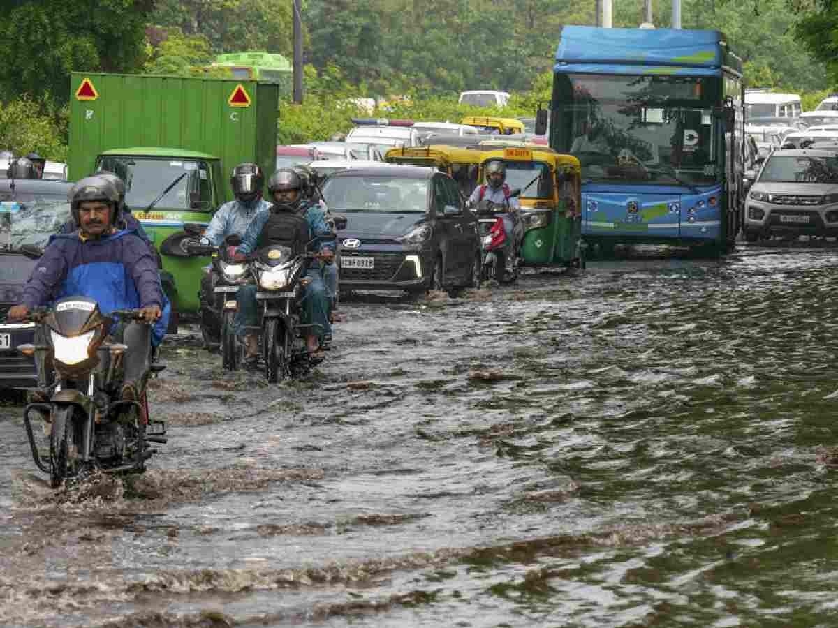 Heavy rainfall in Delhi leads to traffic jams amid waterlogging, IMD predicts more