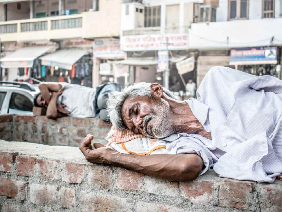World Population Day: Homeless increase in Delhi, space in shelters remains the same 