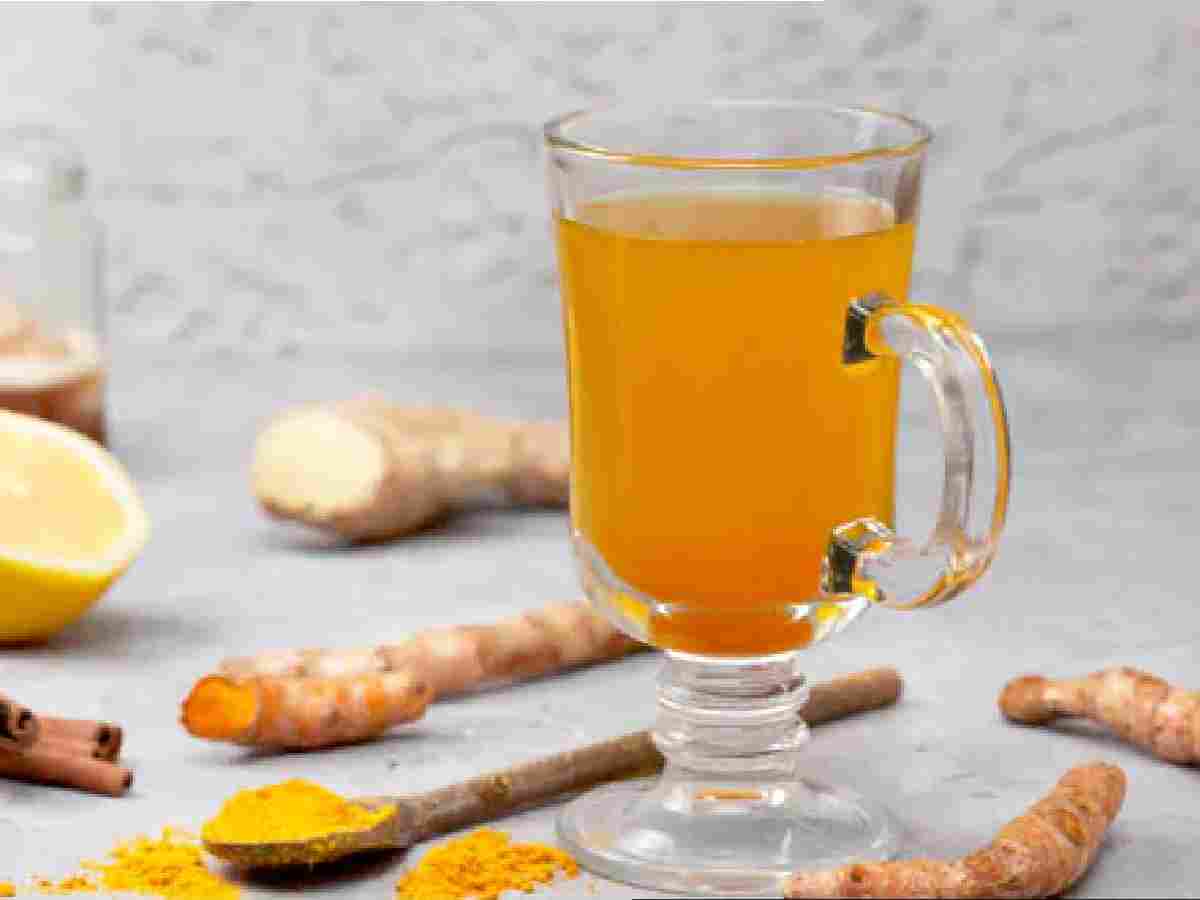 Kadha Chai: Boiled with spices and herbs, kadha chai delivers warmth and wellness, with the option to add tea leaves for an extra kick during the monsoon