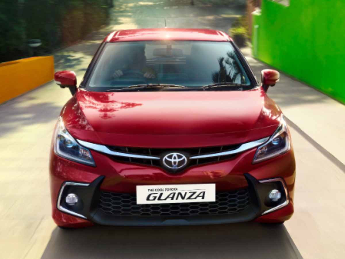 Toyota Glanza: Toyota Glanza provides up to 23.87 kmpl mileage with its 1.2L K-Series petrol engine. It boasts a premium design, advanced technology, and spacious interiors, making it a desirable option for buyers seeking both efficiency and comfort.