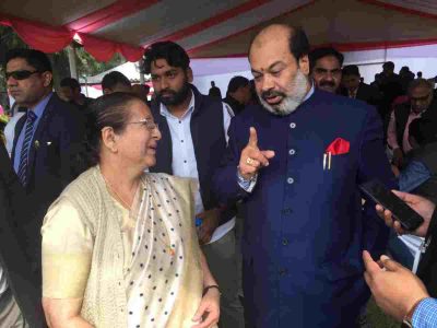  SPECIAL GUEST: Writer Raj Shekhar Vyas (right) used to be a regular visitor at 20 Akbar Road during the tenures of Meira Kumar and Sumitra Mahajan 