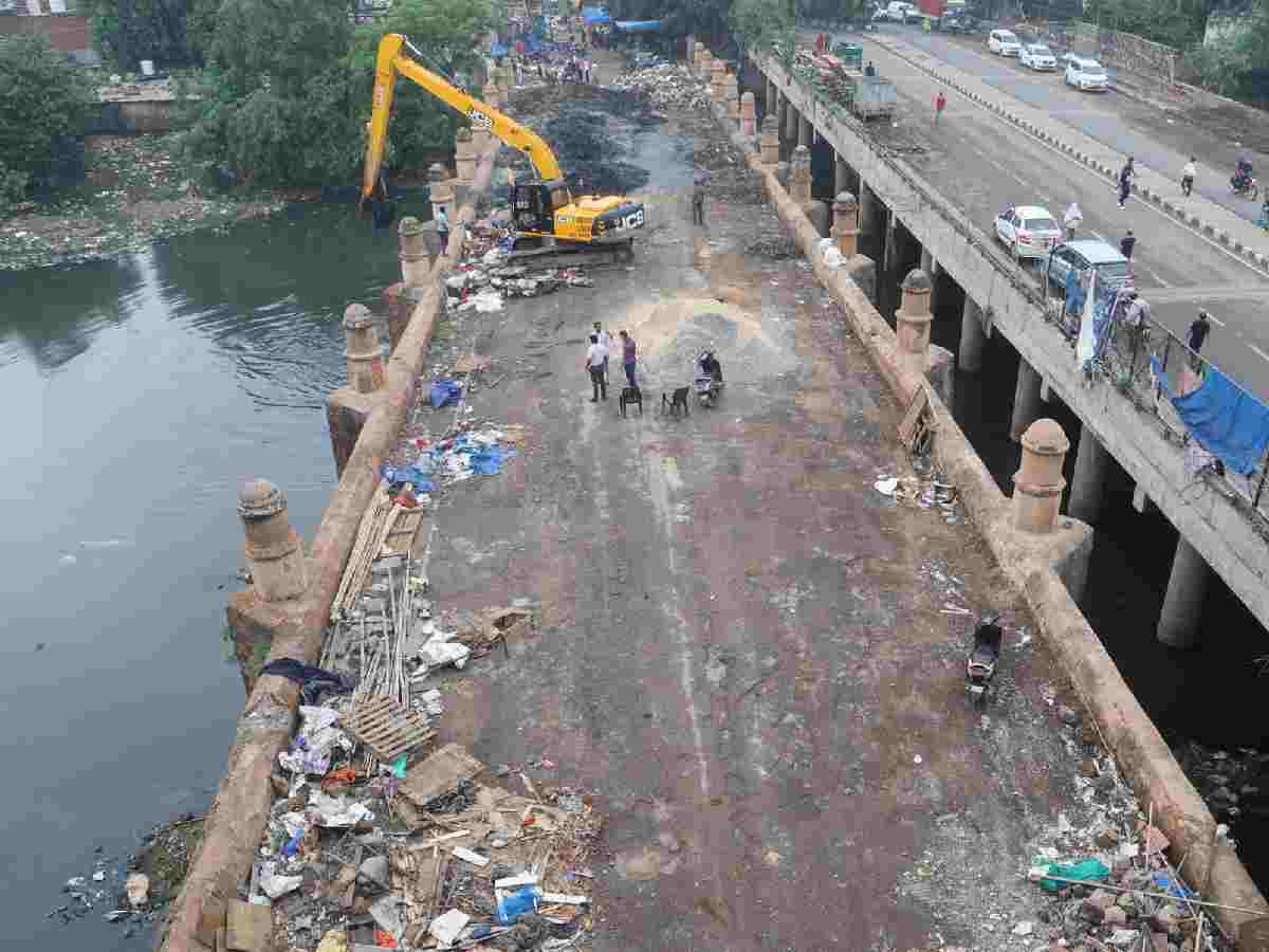 Delhi: ASI to restore 400-year-old Barapulla Bridge in three months