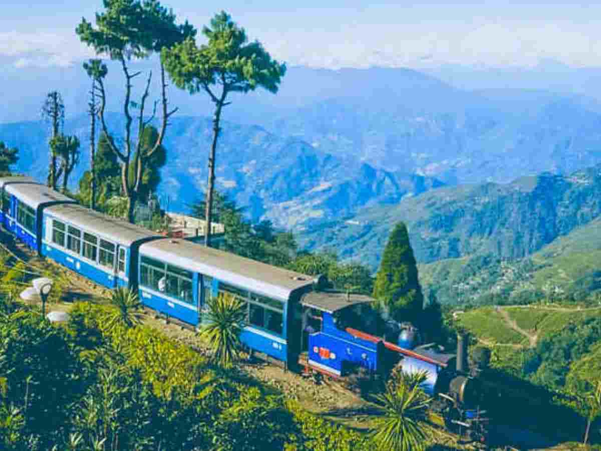 Darjeeling, West Bengal:  Enjoy stunning views of Mt. Kanchenjunga, ride the iconic Toy Train, and explore tea estates in the 