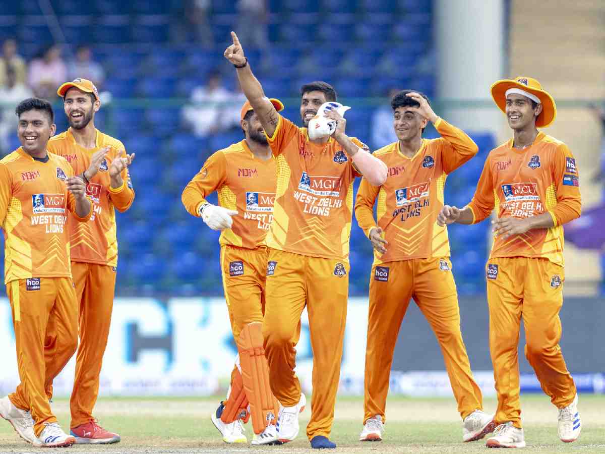 Delhi Premier League: West Delhi Lions beat South Delhi Superstarz by four runs