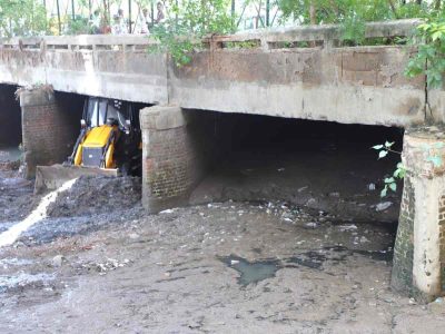 Delhi: Clogged city drains leave the Capital flooded