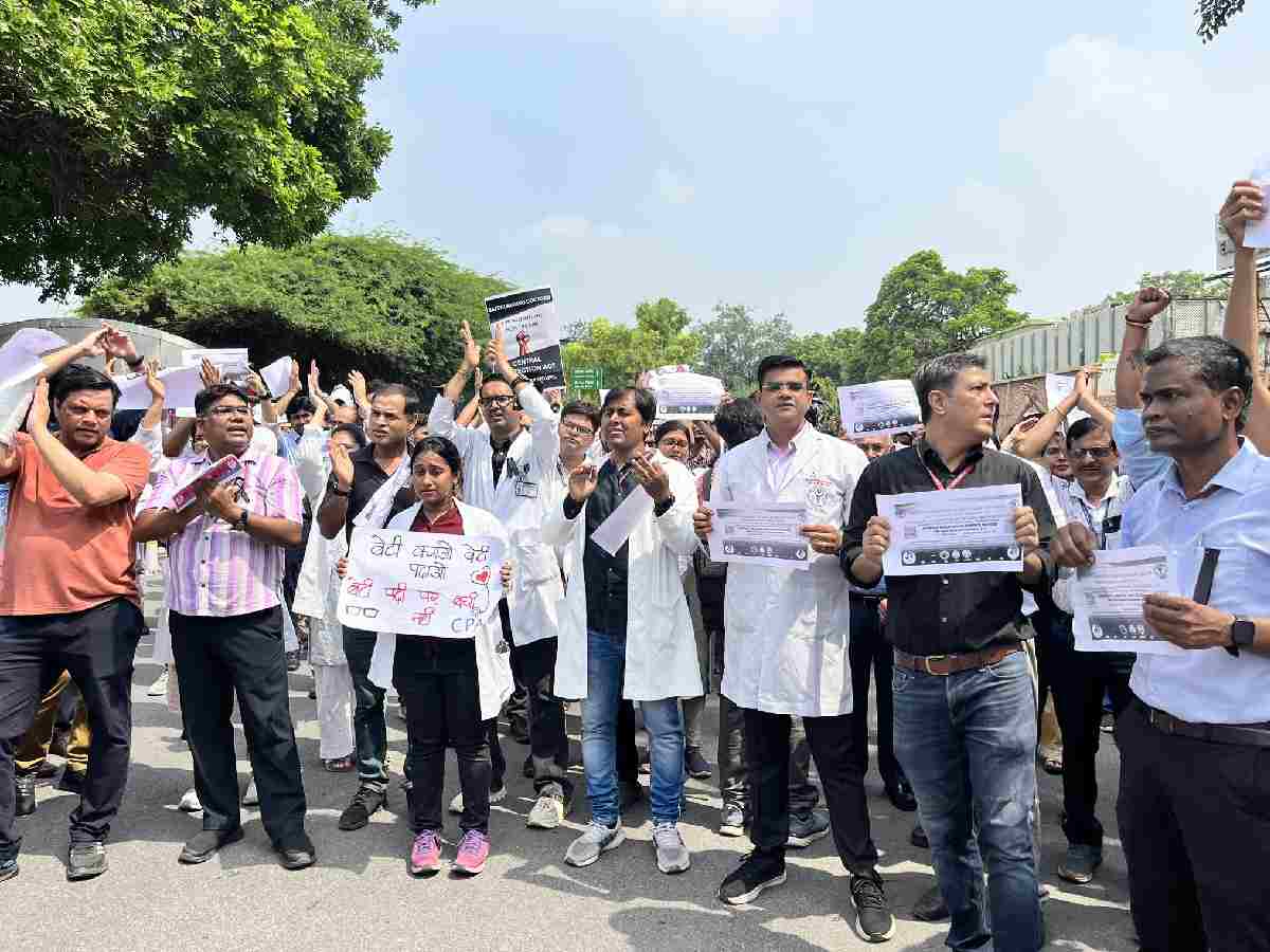 Kolkata murder-rape case: Protesting doctors offer elective OPD services outside Nirman Bhawan in Delhi