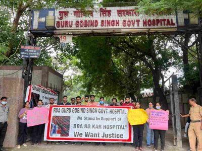 STAND UNITED: Resident doctors of Guru Gobind Singh Hospital protest against the brutal rape, murder of a doctor in Kolkata