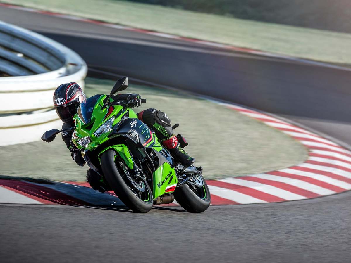 Kawasaki Ninja ZX-4R: A powerful and agile bike offering a thrilling ride experience.