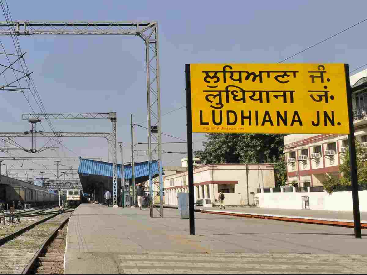 Ludhiana Station is rumoured to be haunted by a woman who died tragically on the platform. Visitors report hearing cries and seeing apparitions, especially at night