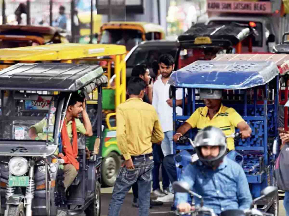 Delhi govt impounded 100 e-rickshaws daily during August 22-28, data shows