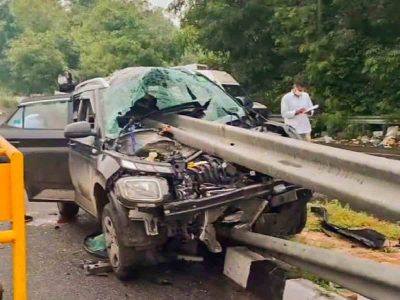 Delhi: Five students injured as speeding SUV crashes into guardrail