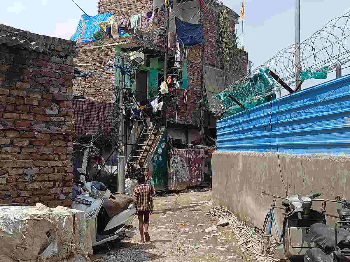 Delhi: The unfulfilled promises of housing leave residents of Jailorwala Bagh and Kathputli Colony in limbo