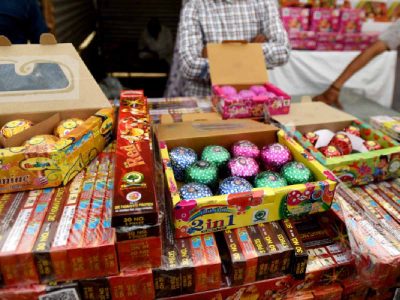 Delhi: Over 1,300 kg illegal firecrackers seized, three arrested