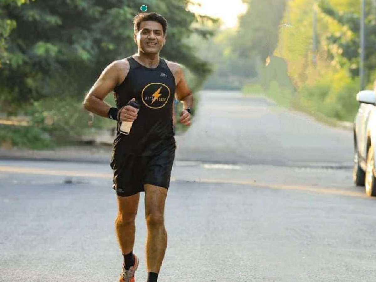 Delhi: Dr Ramit Wadhwa, Consultant, Non-Invasive Cardiology at Fortis Memorial Research Institute, Gurugram saves life of fellow runner at Half marathon