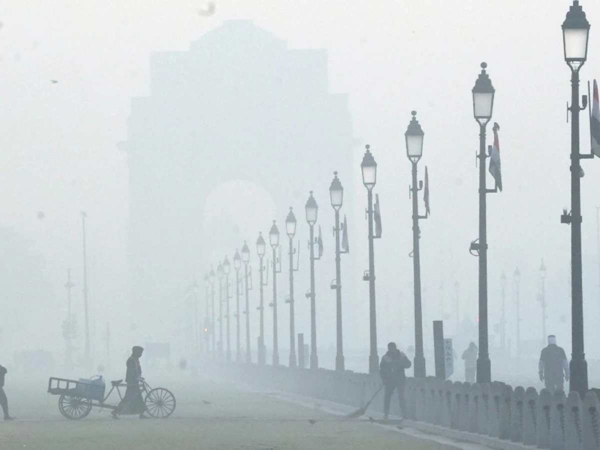 Delhi Weather: City records season's coldest morning