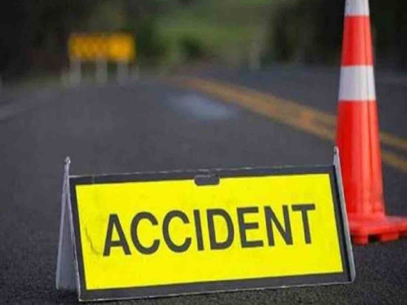 Delhi: 1 killed, 2 injured as truck hits scooter on ITO flyover