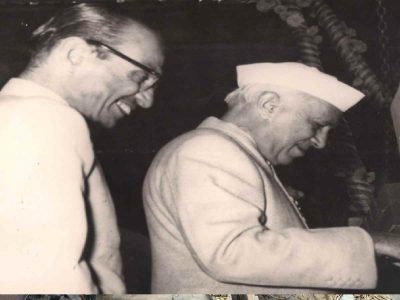 Former Prime Minister Jawaharlal Nehru with Hakim Abdul Hameed