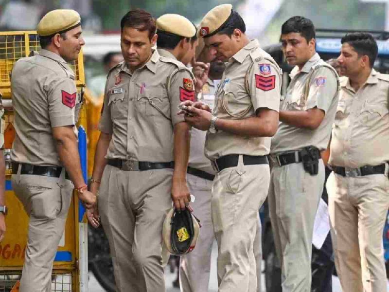Delhi Police busts fake engine oil unit in Nangloi, seizes counterfeit goods worth Rs 1 cr