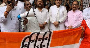 Delhi: Congress protests against milk price hike
