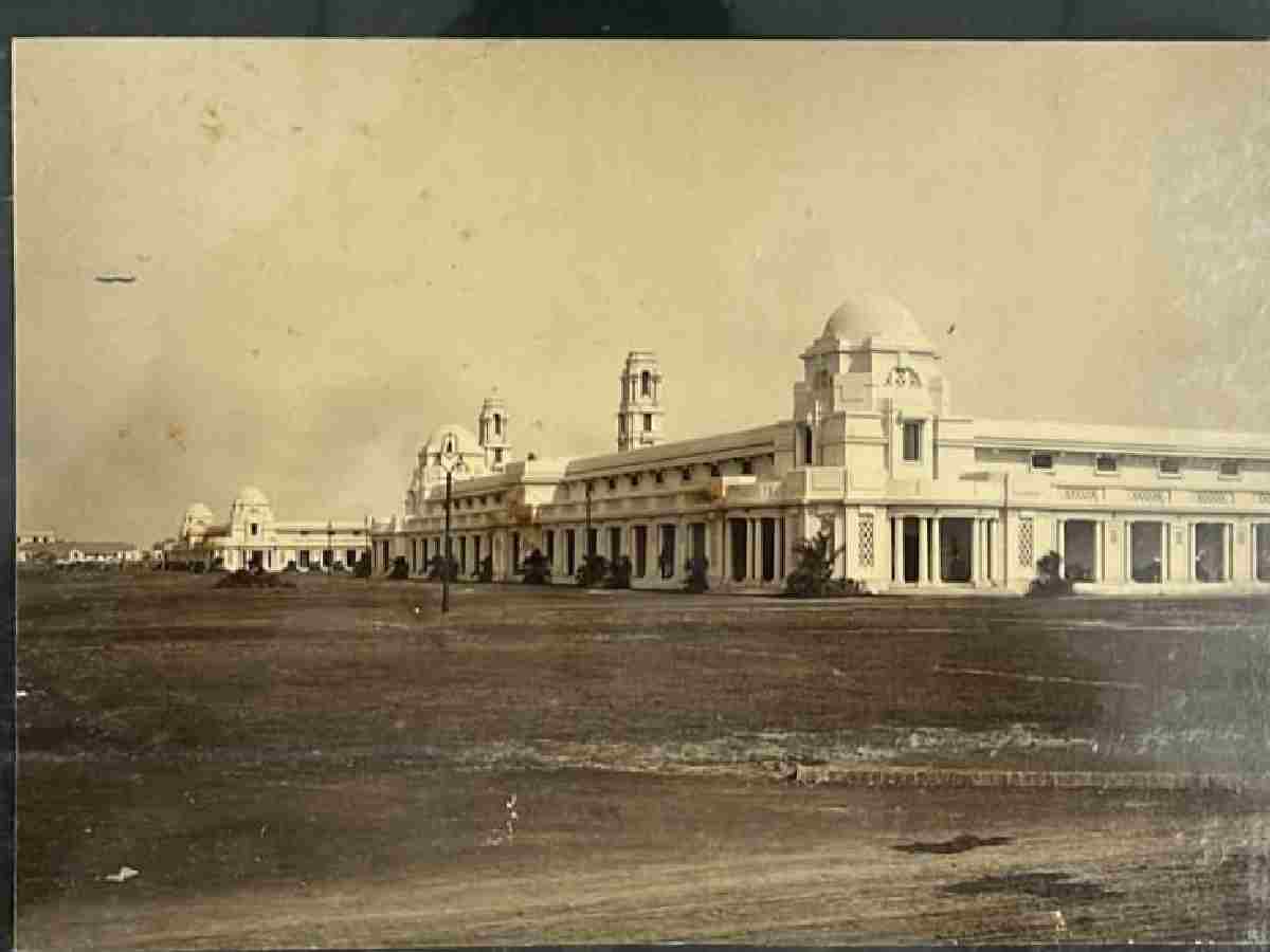 Secretariat, south-west corner view