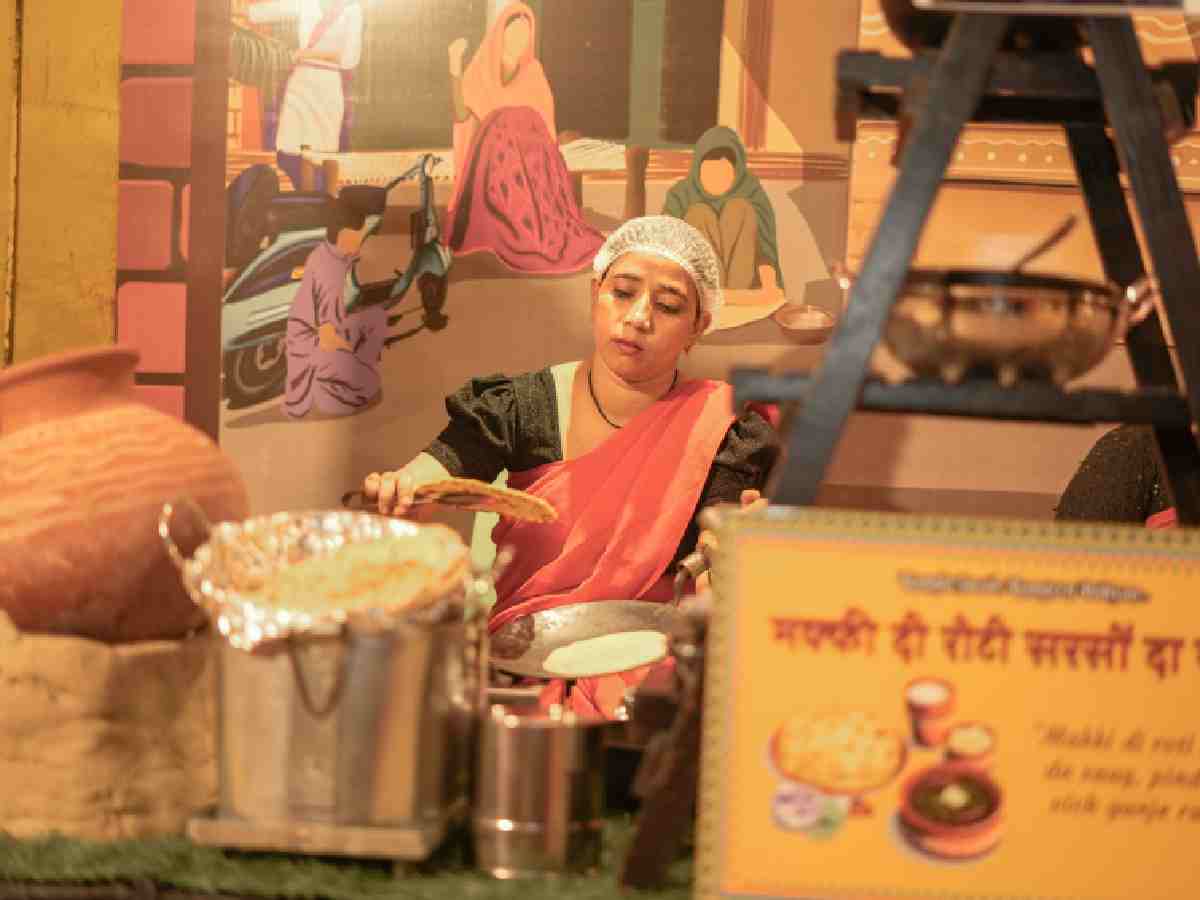 Counter for Makki ki Roti and Sarson ka Saag