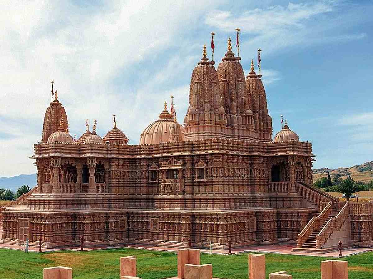 Hindu temple desecrated in US; Indian consulate calls act ‘reprehensible’