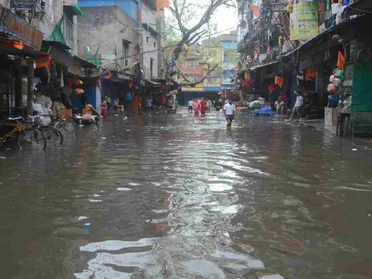 Delhi: How rains cripple Sadar Bazaar year after year