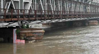 Yamuna remains above warning mark in Delhi