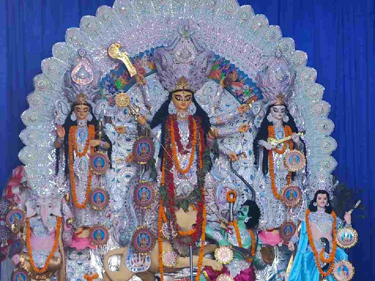 Welcome to Daryaganj’s Durga Puja, where tradition meets history
